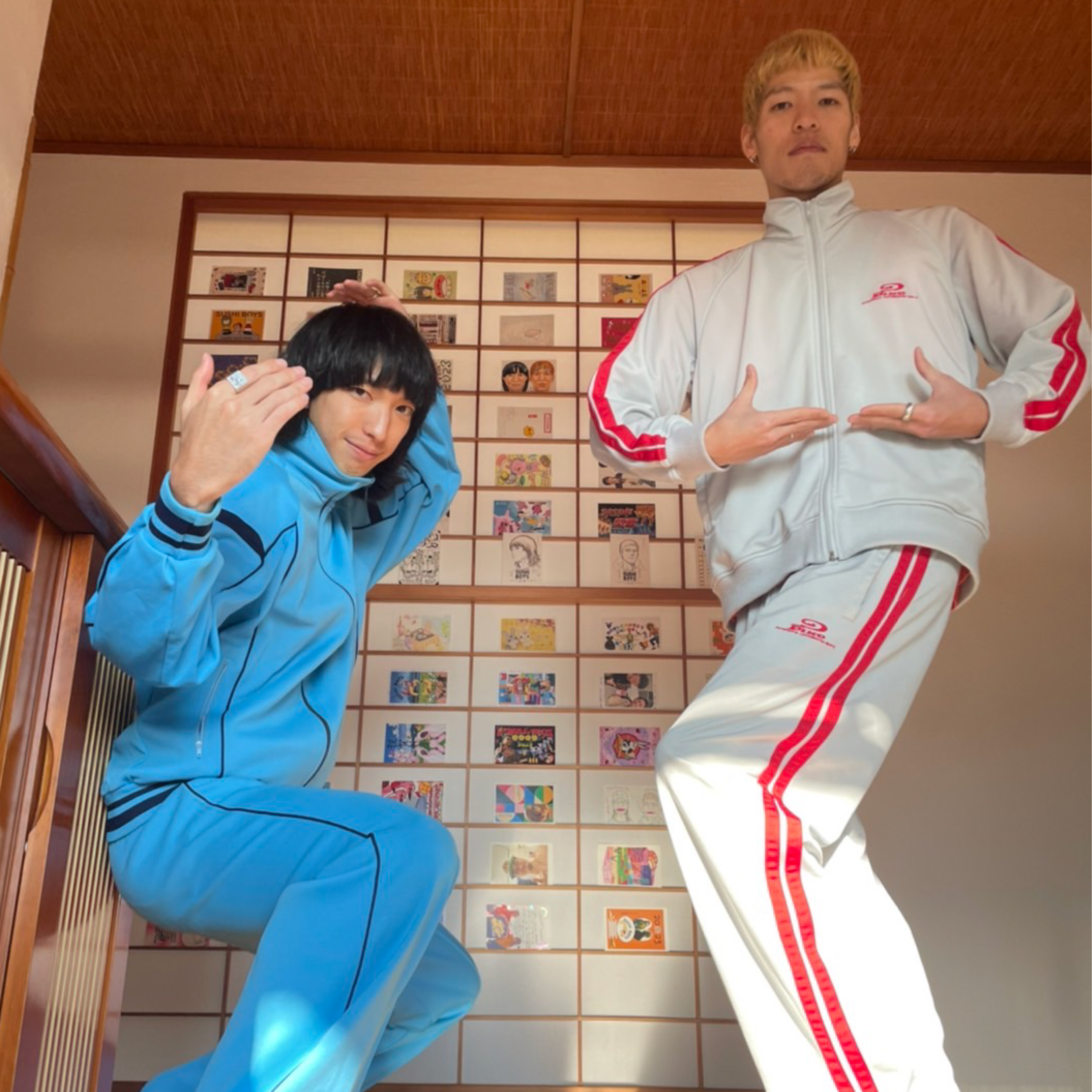 ジャージ姿のFarmHouseとSANTENA