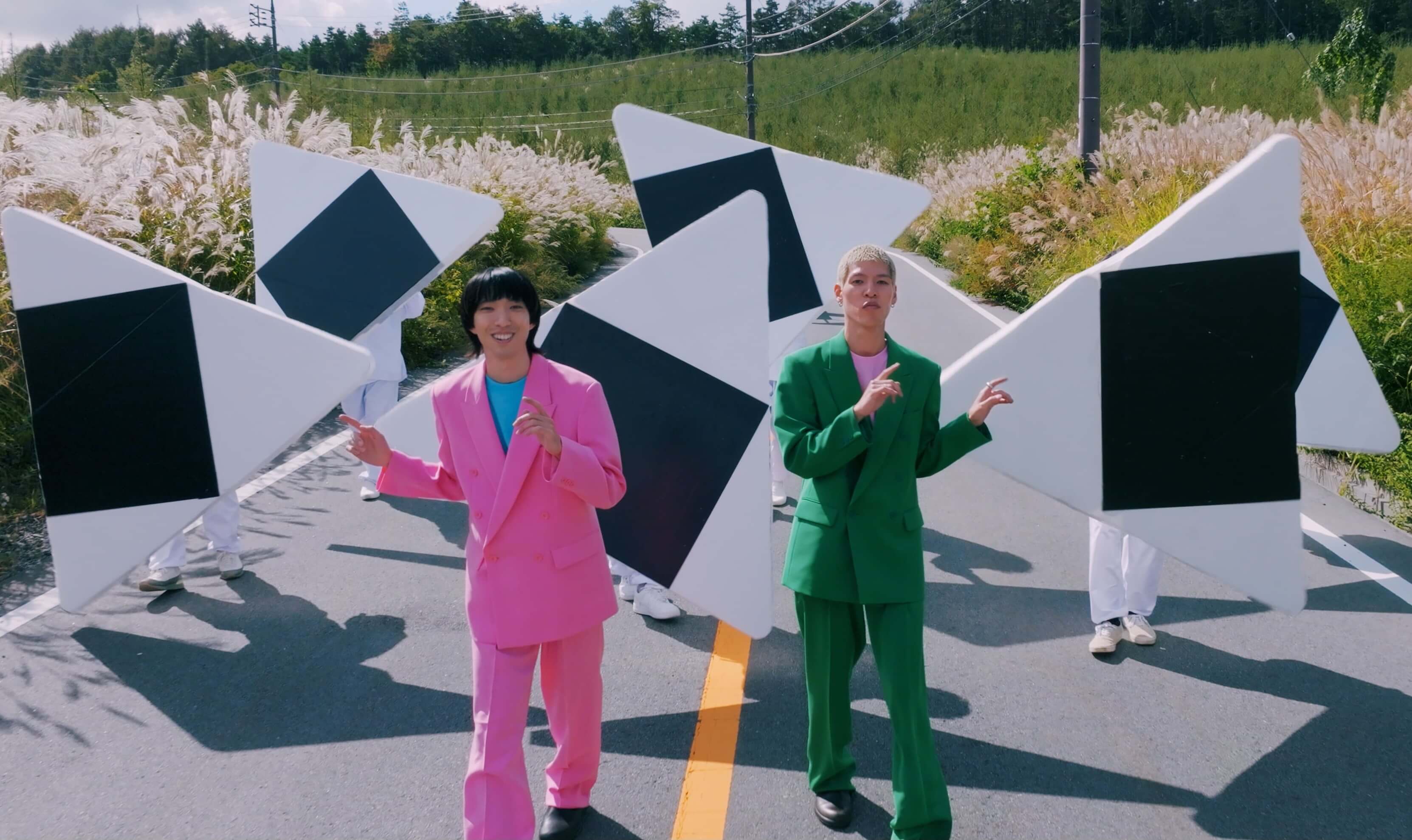 おにぎりと歩くFARMHOUSEとサンテナ